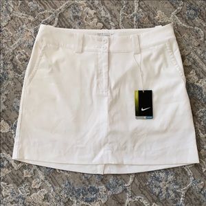 Nike DriFit Womens Golf Skirt NWT